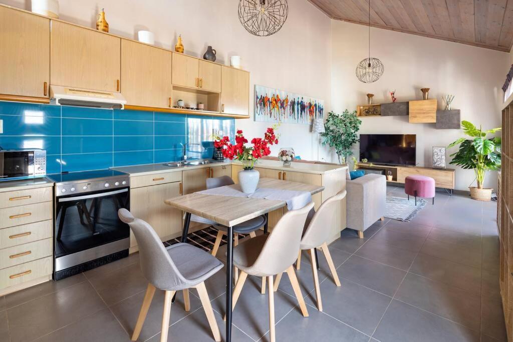 Ferienwohnung Celestia House Kokkino Chorio Exterior foto